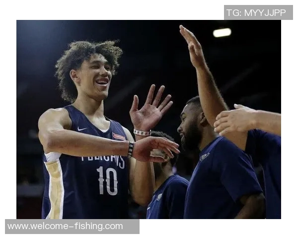 小阵容中锋频繁挡拆外弹大洛对位面临新挑战